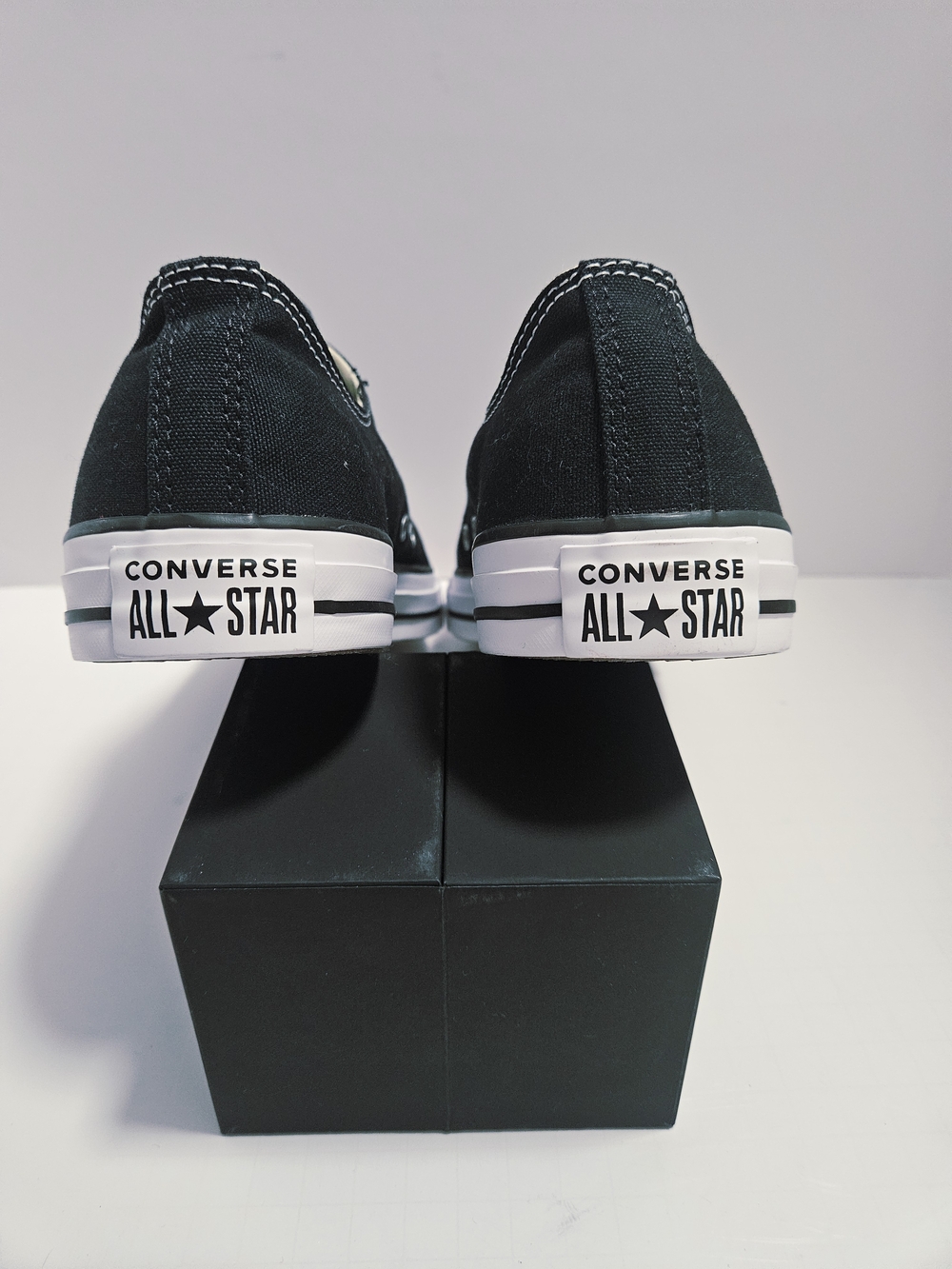 Converse Chuck Taylor All Star Low Top Black White Men's 10.5 / Women's 12.5 - Picture 7 of 10